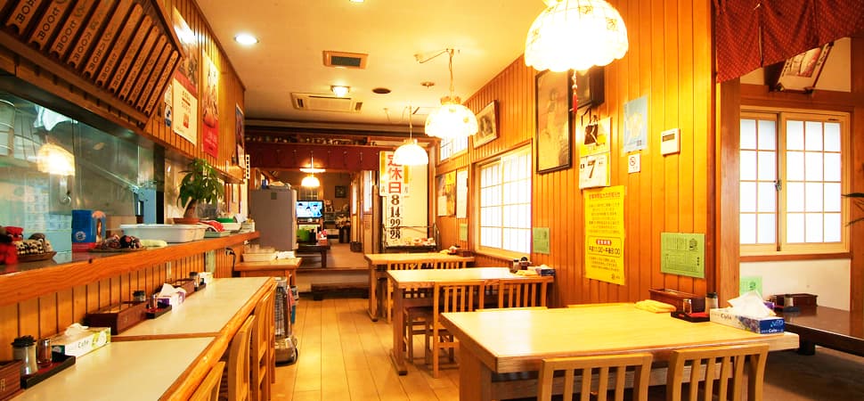 ワンタンメンの満月 酒田本店